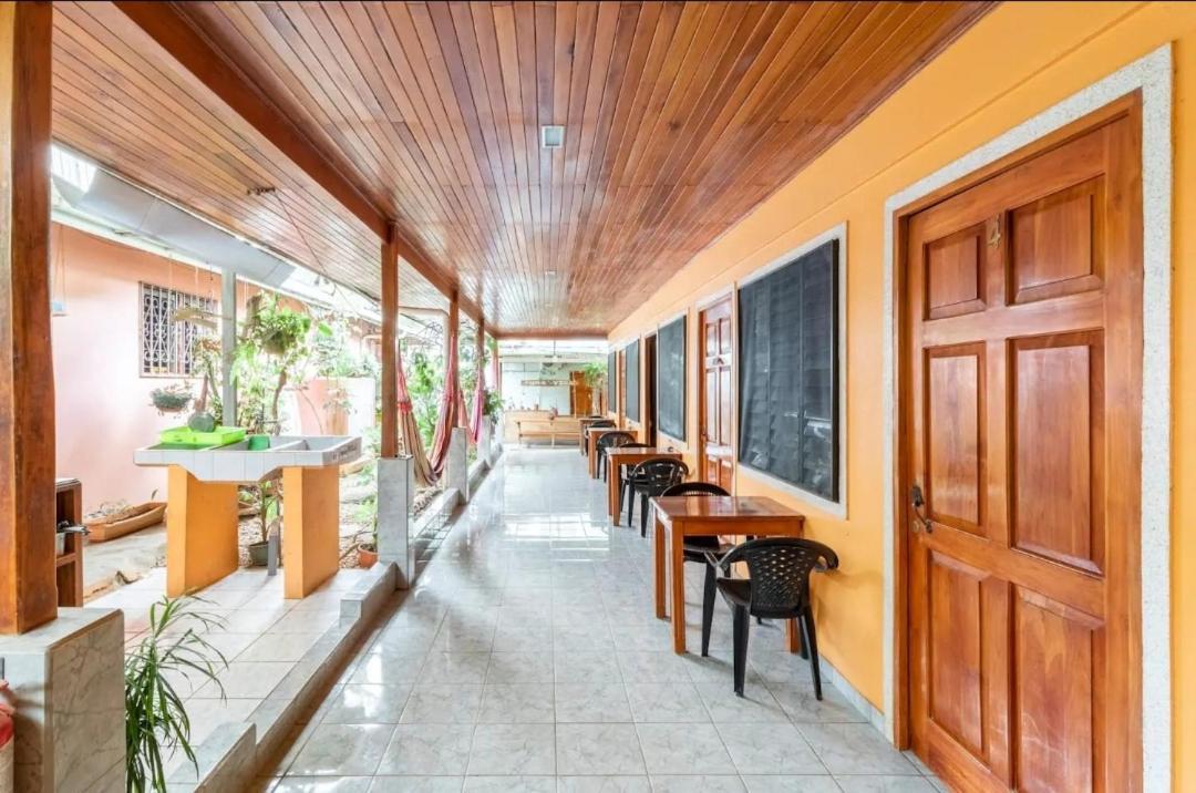Cocobolo Surf Hotel & School Playa Santa Teresa  Kültér fotó